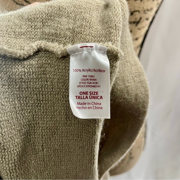 Stylish Black Chevron and Solid Tan Scarf Set - 2 items OS - Picture 5 of 8